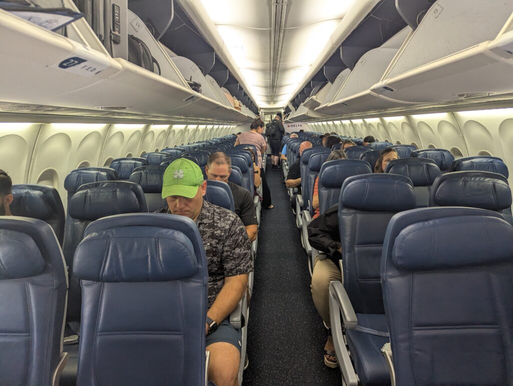 Delta 757-200 Main Economy Cabin