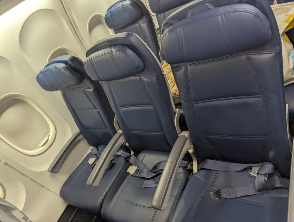 Delta 757-200 Main Economy Cabin Seats