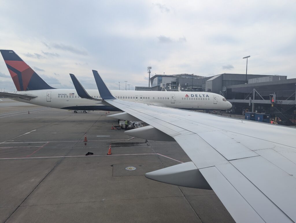 Delta 757-200 Main Economy Cabin Window View