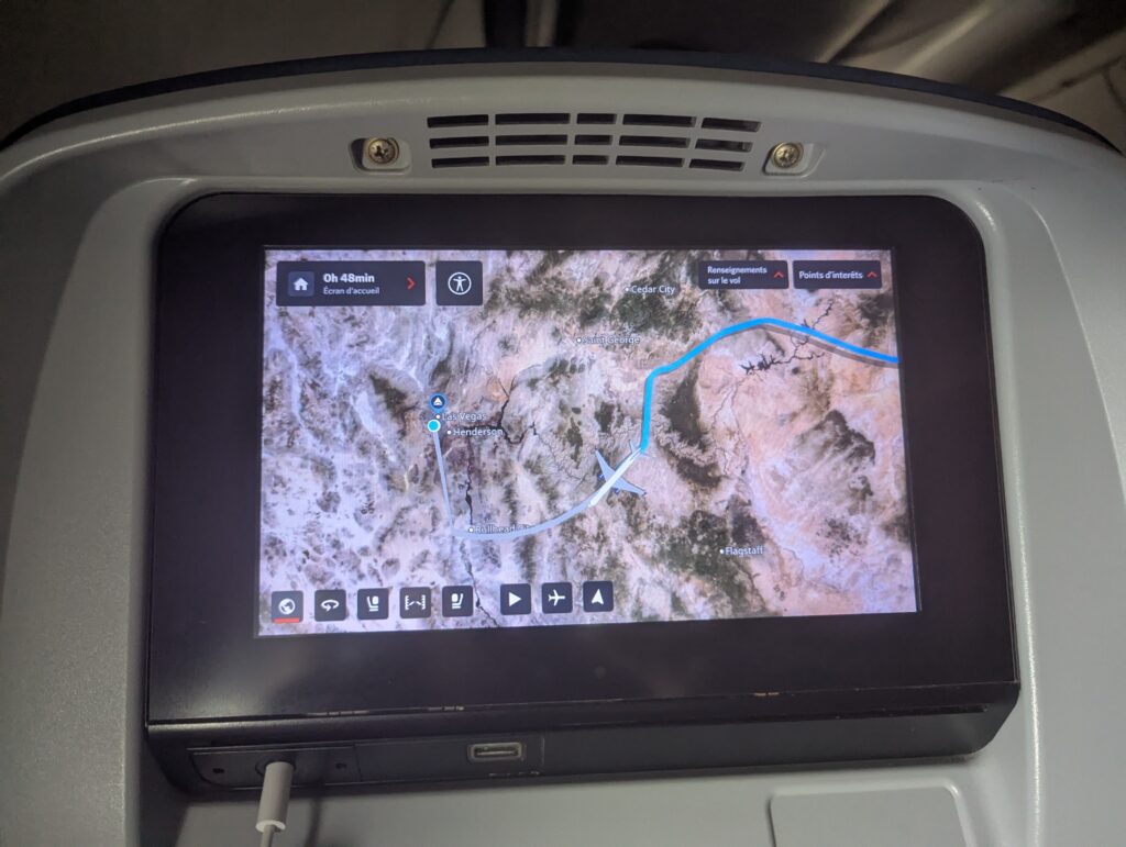 Delta 757-200 Main Cabin Landing