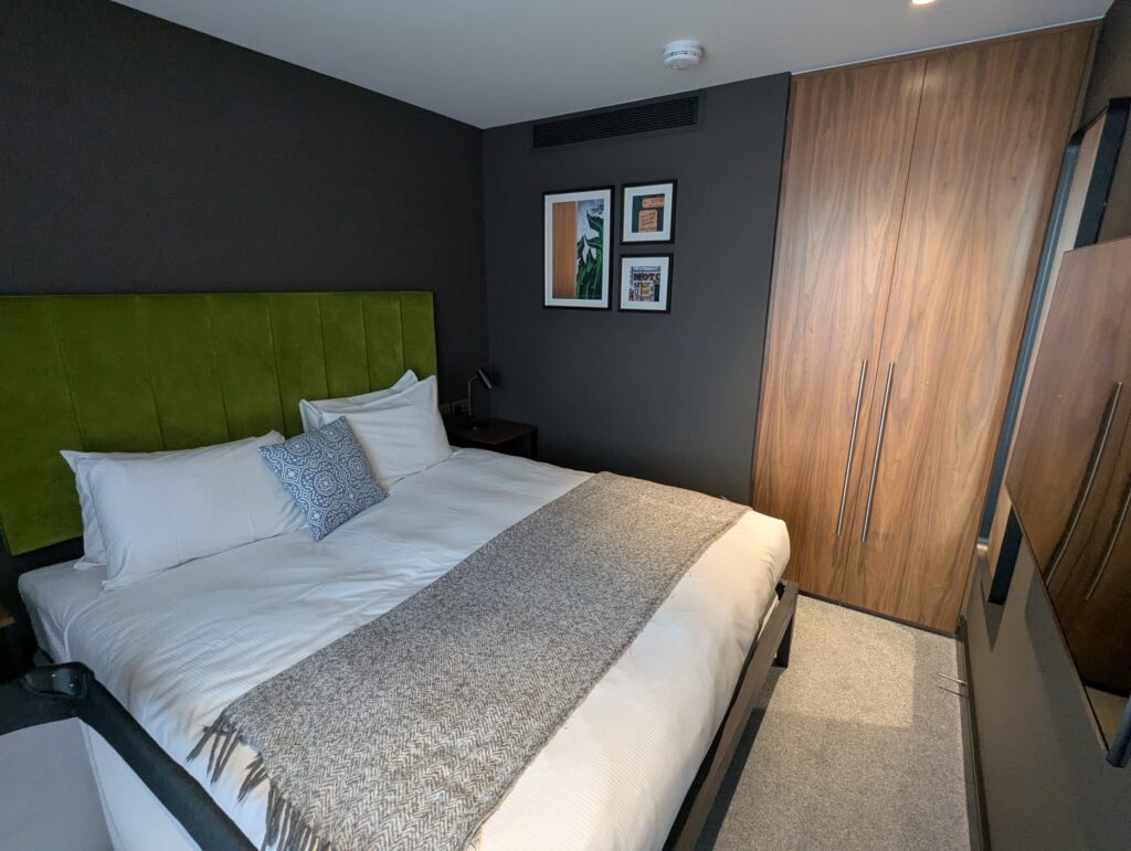 The Gate London City One Bedroom Apartment