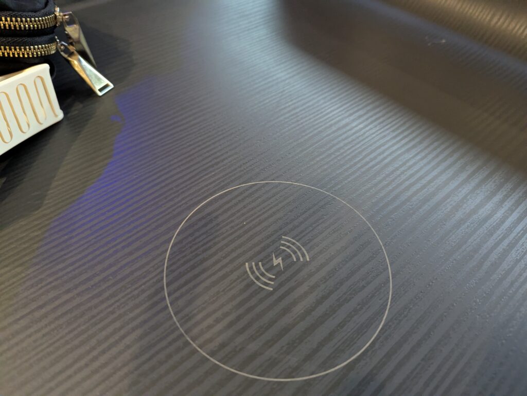 Avanti West Coast Standard Premium Wireless Charging