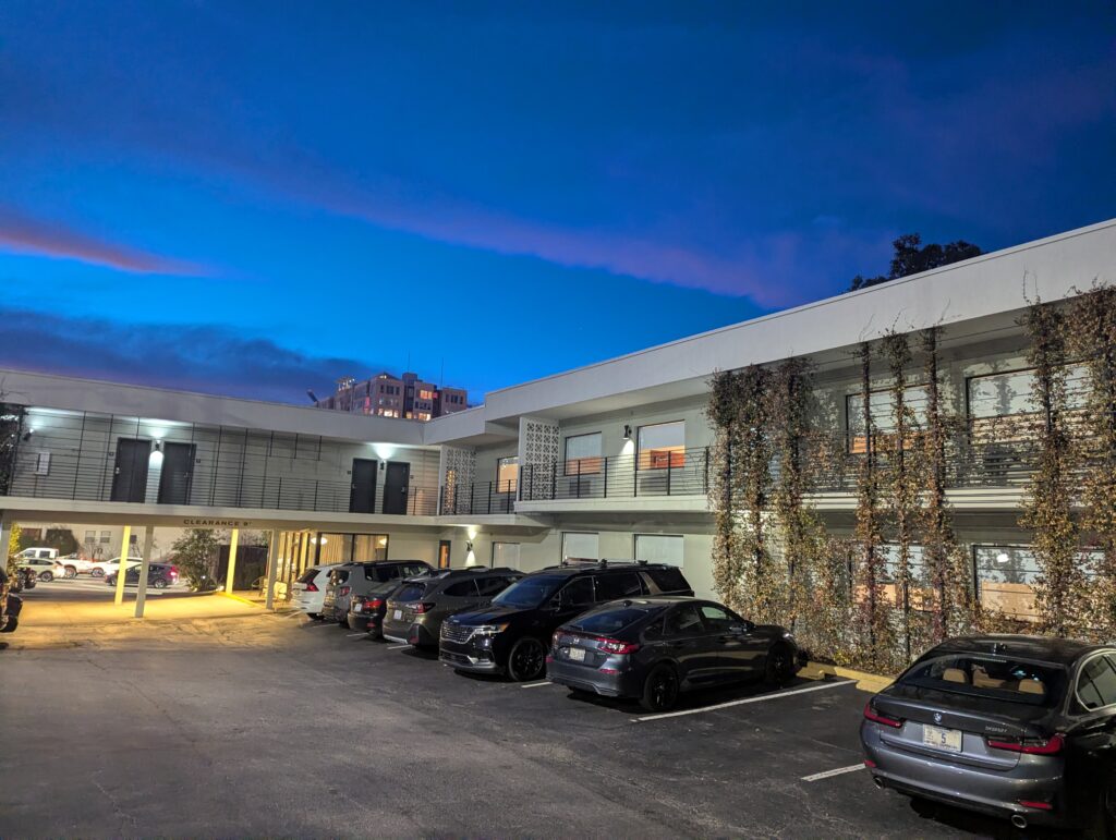 Longleaf Hotel and Lounge Parking