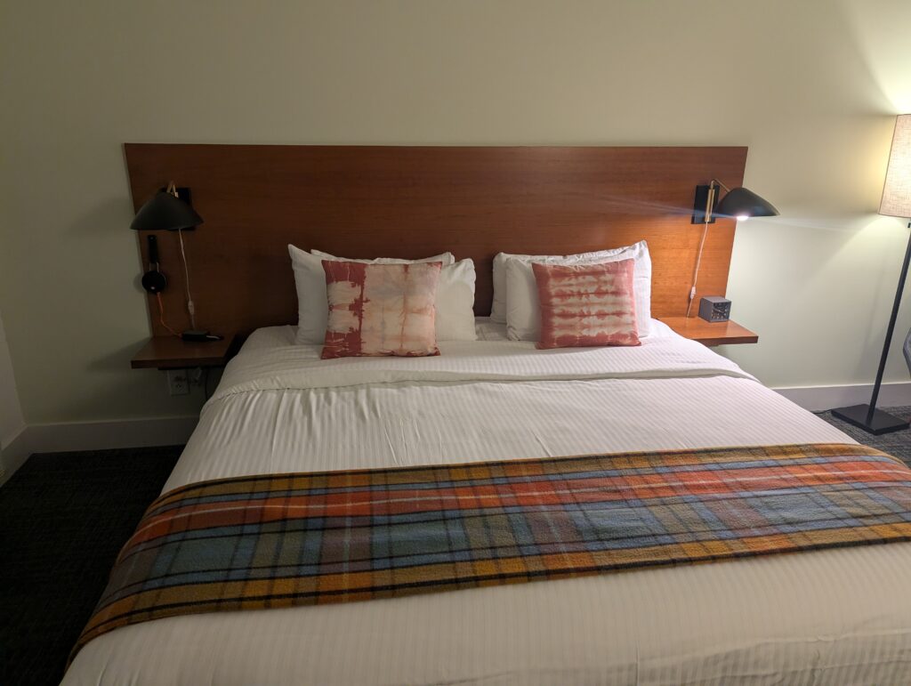 Longleaf Hotel and Lounge King Bedroom