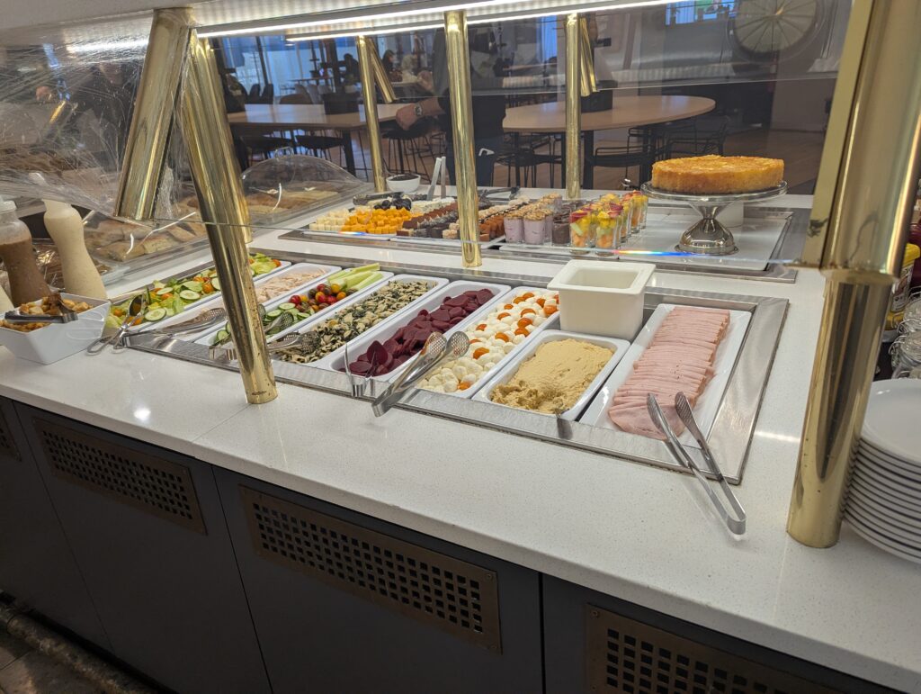 SAS Lounge Newark EWR Buffet