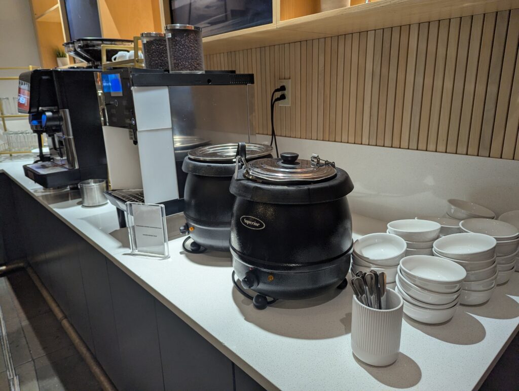 SAS Lounge Newark EWR Buffet