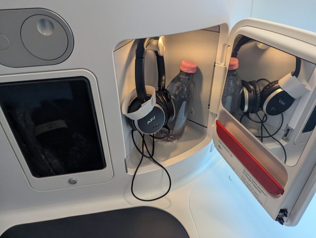 Air France A350-900 Business Class Seat Storage