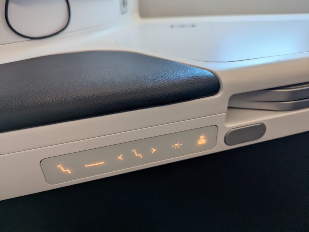 Air France A350-900 Business Class Seat Controls