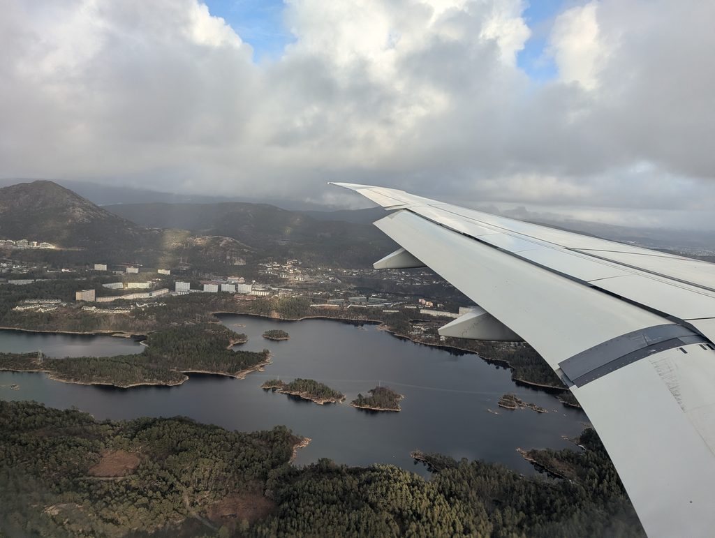 Widerøe E190 Landing Window View