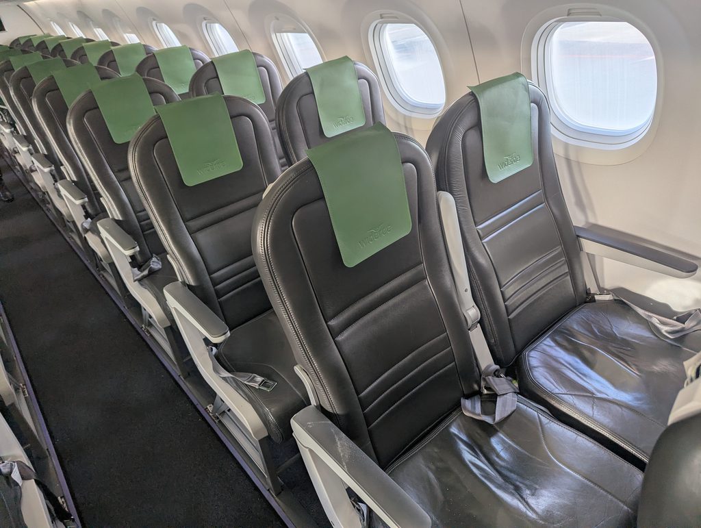Widerøe E190 Economy Cabin Seating