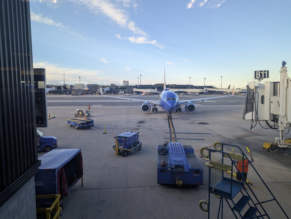 Southwest Airlines 737-700 Extra Legroom Boarding